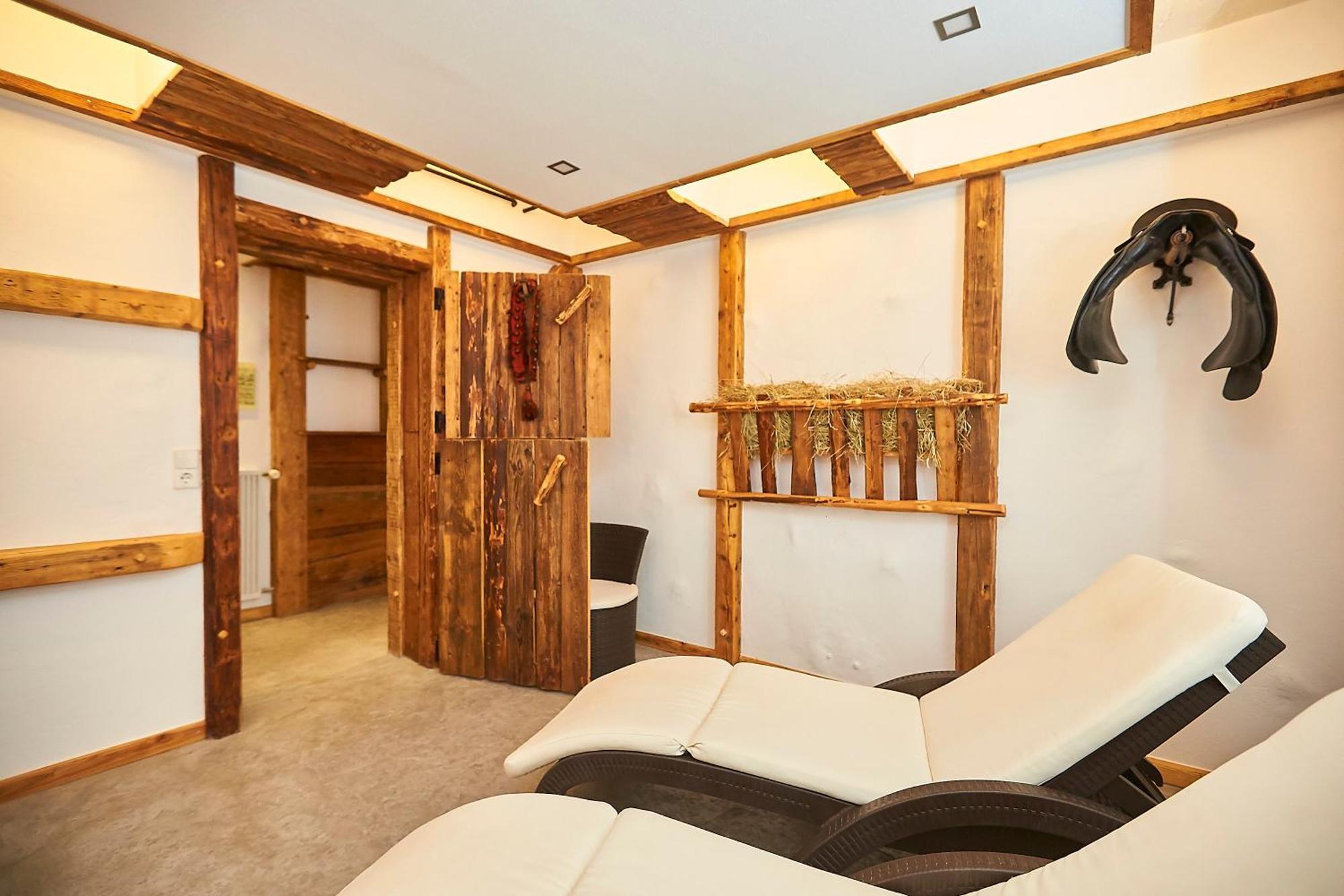 Hotel Roessle Trochtelfingen Экстерьер фото