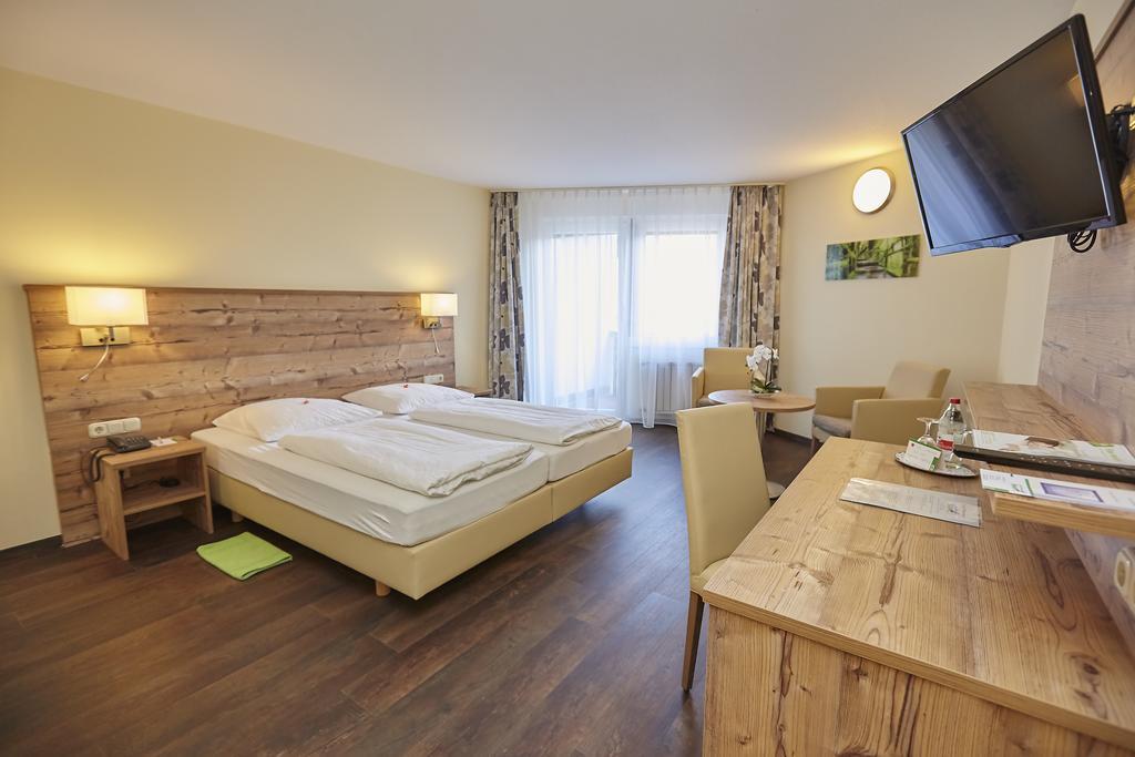 Hotel Roessle Trochtelfingen Экстерьер фото
