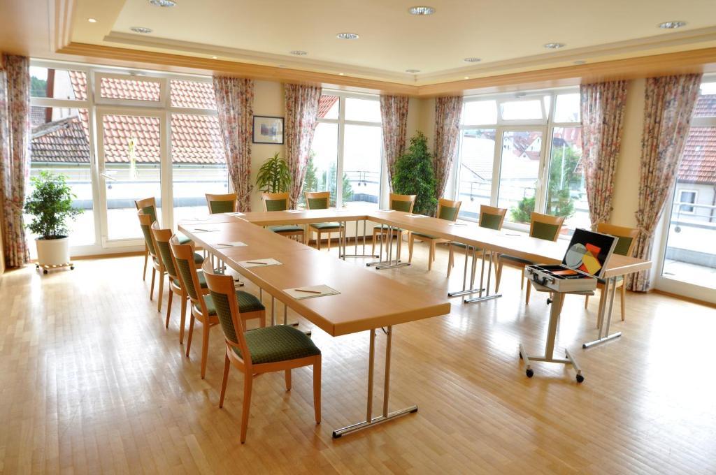 Hotel Roessle Trochtelfingen Экстерьер фото