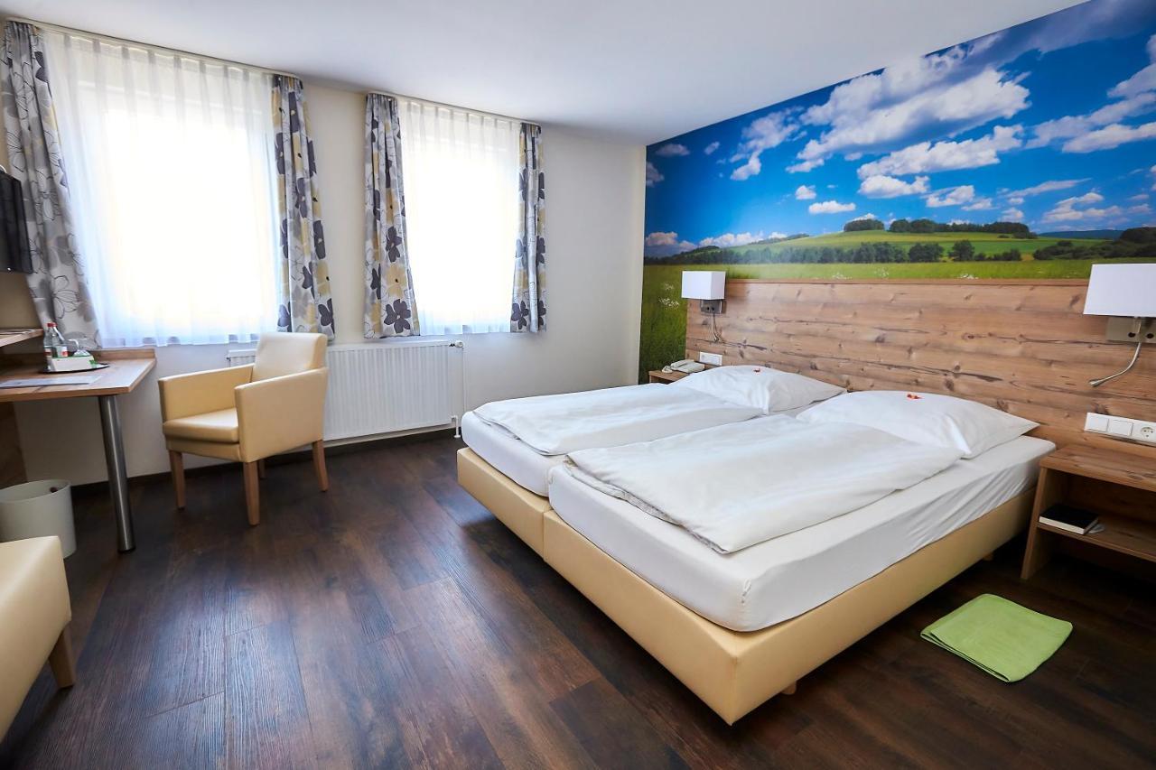 Hotel Roessle Trochtelfingen Экстерьер фото